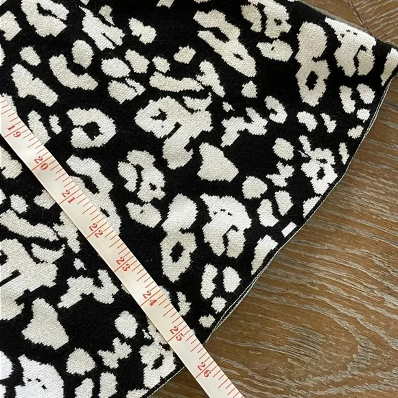 Philosophy Black & White Cat Print Full Skirt - Picture 4 of 7